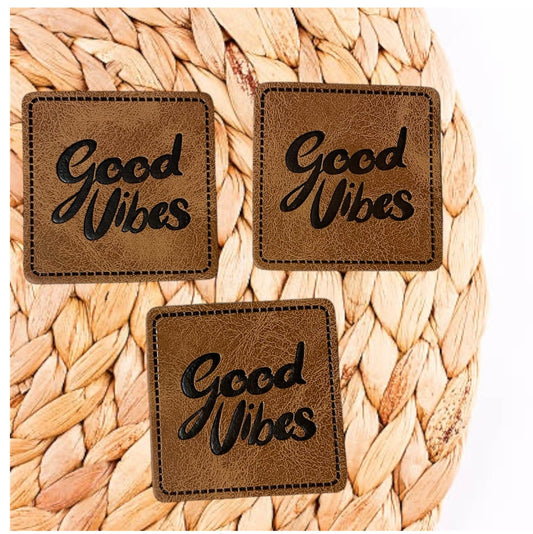 1 Kunstleder Label - Good Vibes - Braun - zum aufnähen - 4x4cm Quadrat